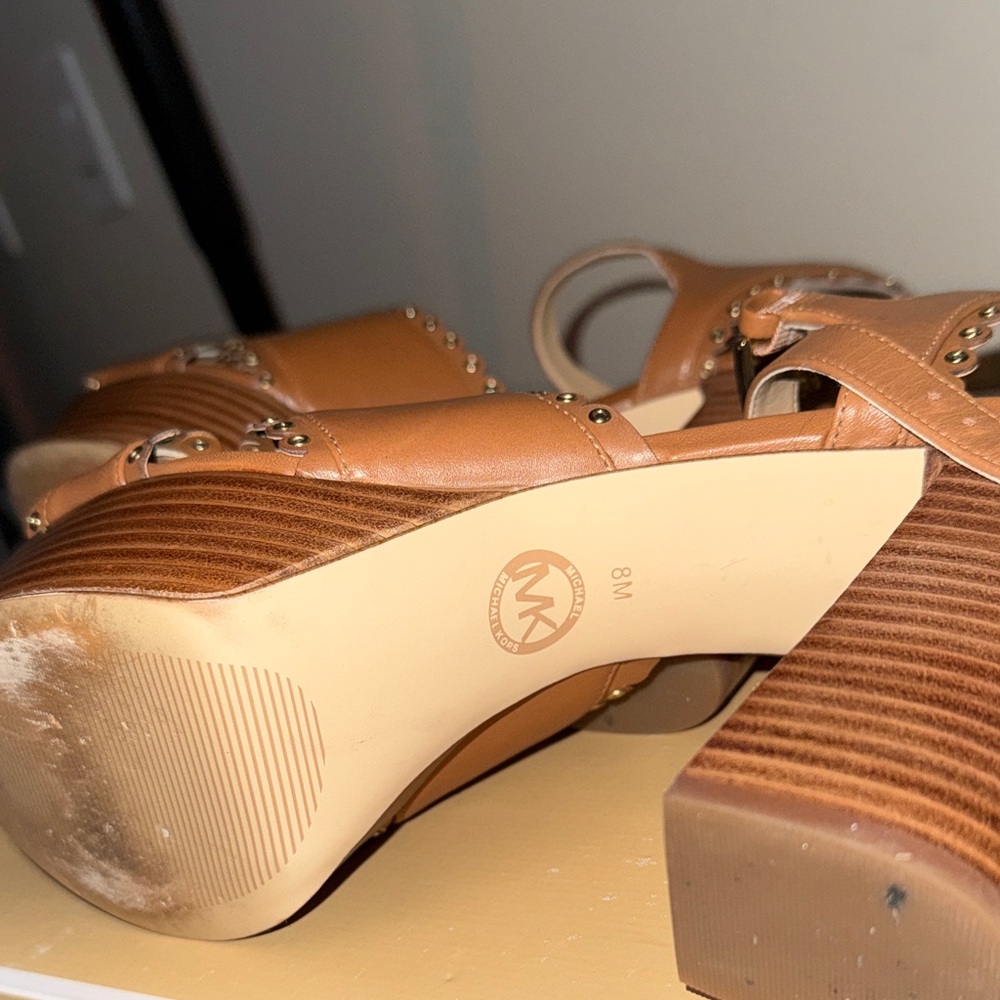 Michael Kors Jessie Platform “Acorn” Leather shoes - Picture 7 of 7